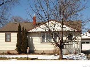36 Fenwick Rd, Tonawanda, NY 14150