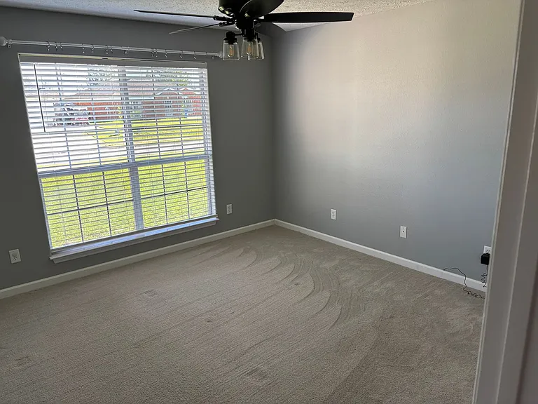 5424 Nicole Blvd — Photo 11