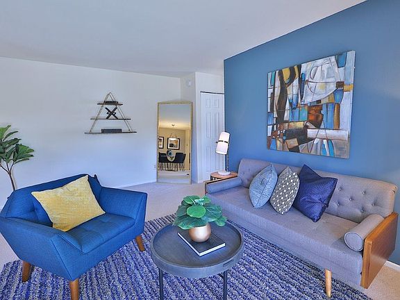 4th image of 2722 Arlington Dr #R7504304