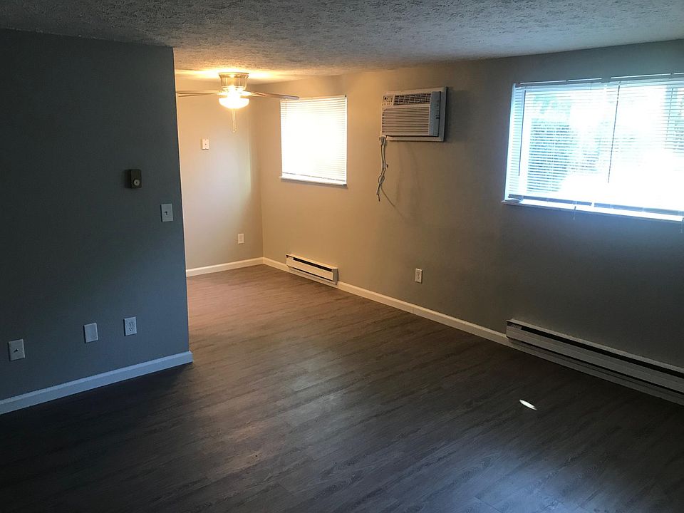 1st image of 822 Clough Pike APT 4
