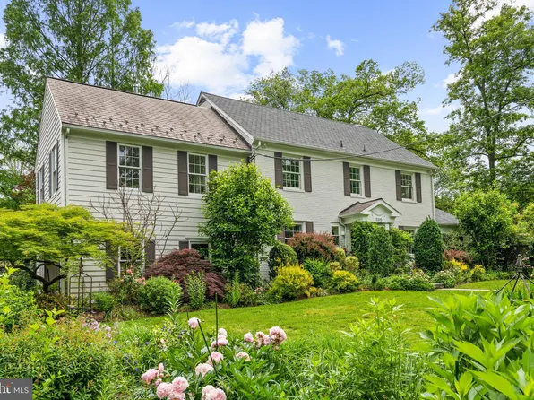 5315 Edgemoor Ln, Bethesda, MD 20814