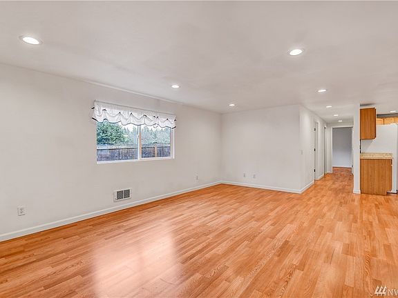 5th image of 662 Awa Ln