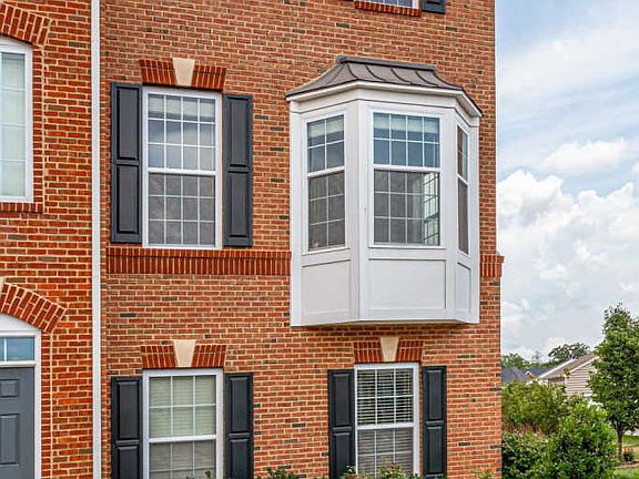 3rd image of 23182 Flora Mure Dr