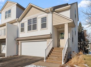 3262 Oak View Dr, Woodbury, MN 55129