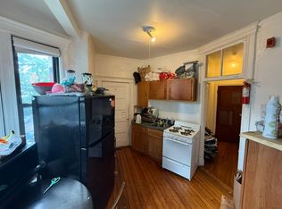 519 Park Dr APT 4A, Boston, MA 02215