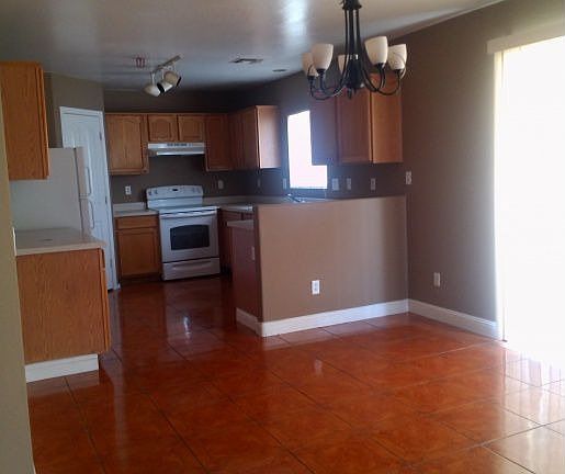 5th image of 12409 W Scotts Dr