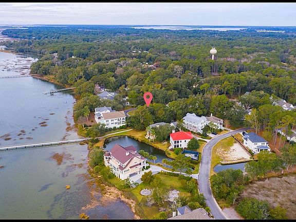 2nd image of 48 Crosswinds Dr