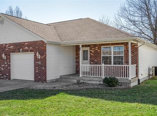 603 Elizabeth Dr, Litchfield, IL 62056
