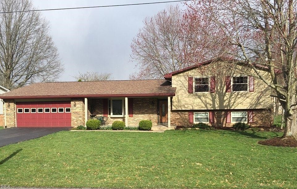 1st image of 206 Lindsey Ave