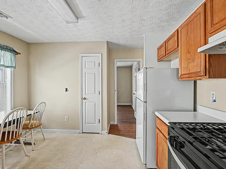 3268 Crossfield Way — Photo 6