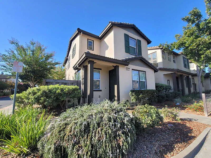 1601 Centennial Dr