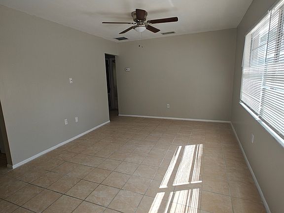 3rd image of 1009 N Hampton Ave #A