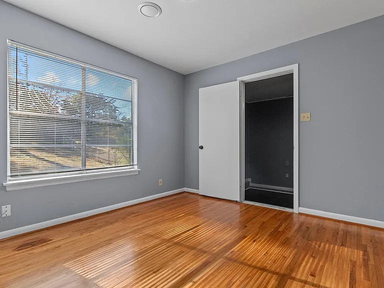 31 Rosemoor Dr — Photo 8