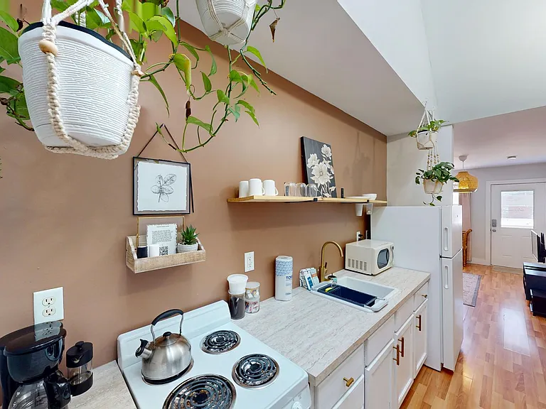 415 Humphreys Street — Photo 17