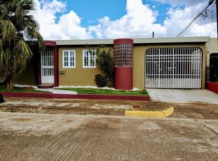 2H3 Calle Kingston, Caguas, PR 00725