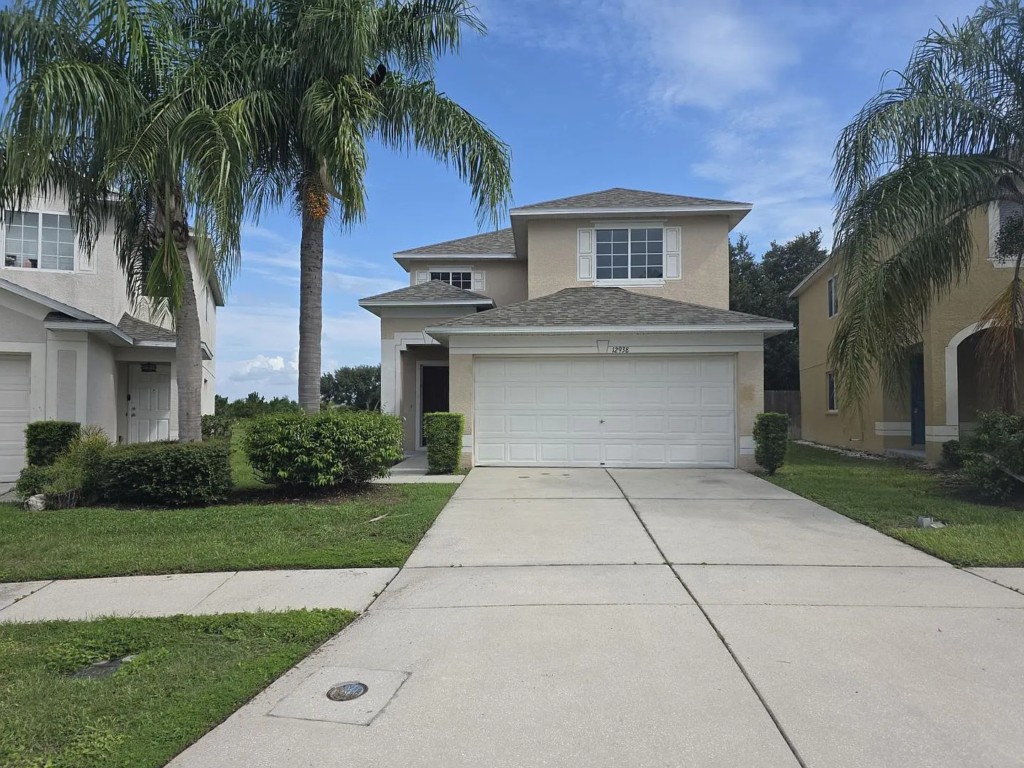 Beautiful 3-Bedroom, 2.5-Bathroomn Home w/Waterview in Riverview — Photo 2