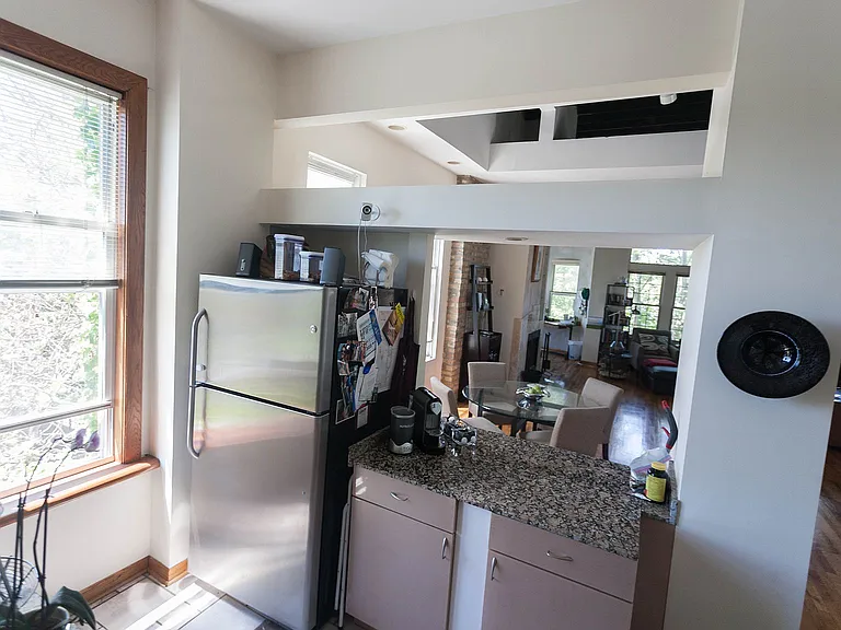 901 N Winchester Ave #3F — Photo 5