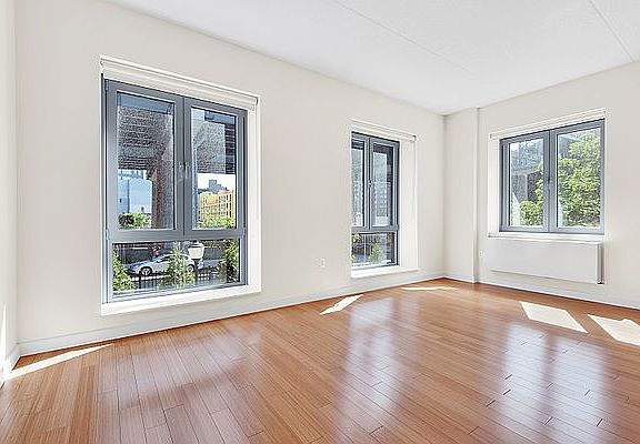 3rd image of 373 Wythe Ave APT 9G