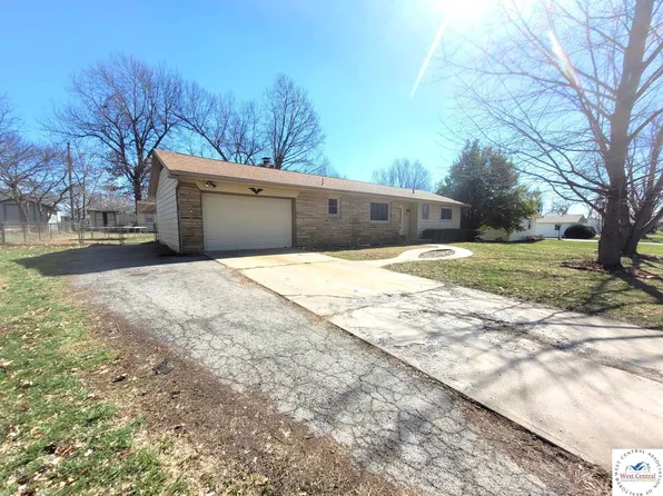 200 N Mable St, Clinton, MO 64735