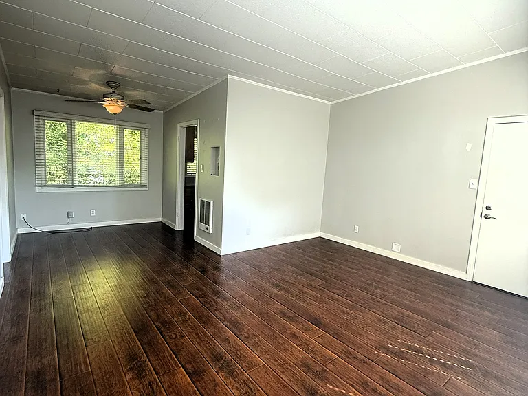 165 California St #4 — Photo 6