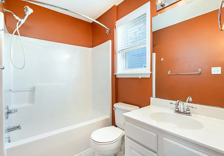 13716 Riding Hill Ave — Photo 12