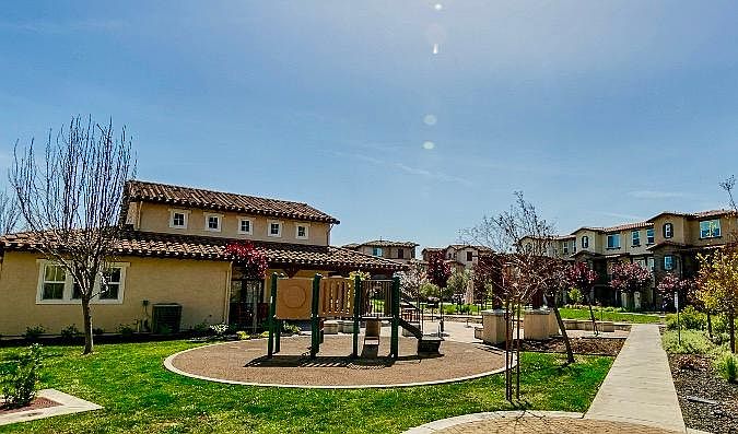 2nd image of 34183 Via Lucca