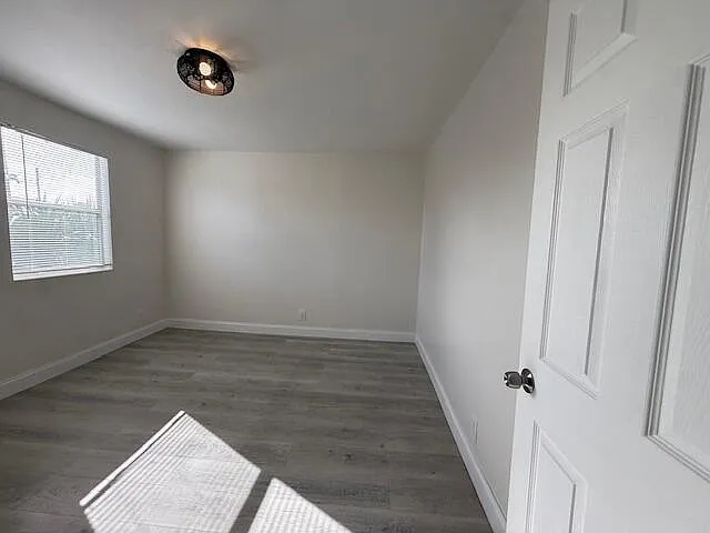 904 4th St #2 — Photo 26