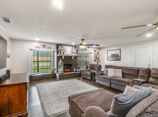 217 W Grady St, Blooming Grove, TX 76626