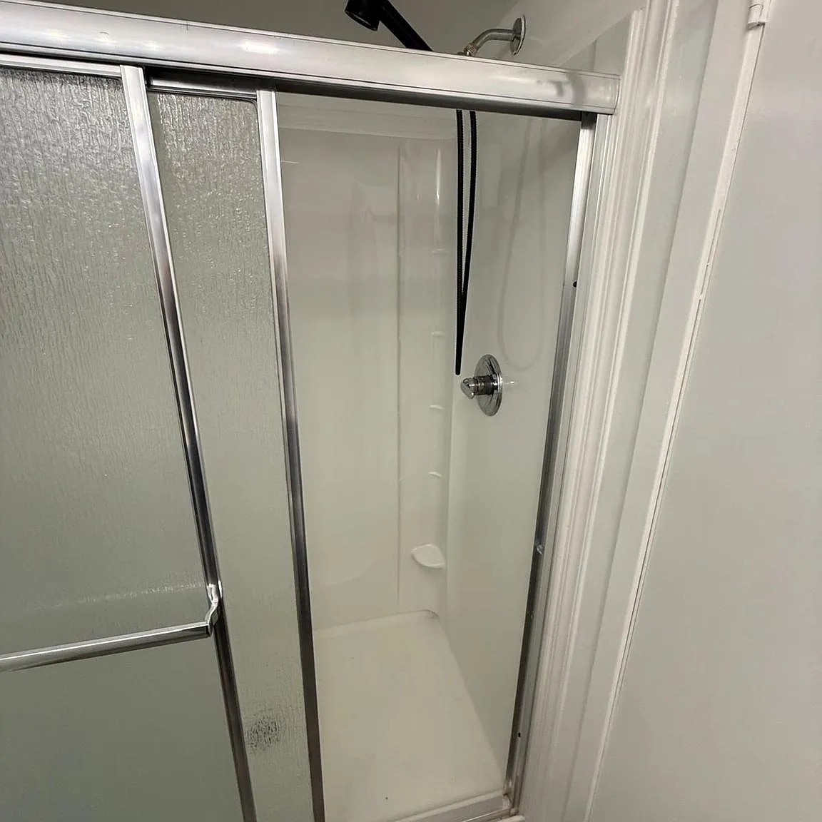 2 bed, 2.5 bath, 1664 sqft, $2,350 — Photo 2