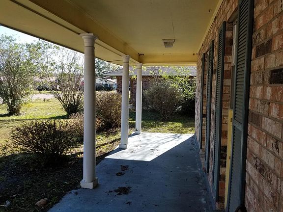 4th image of 4907 Cannes Cir