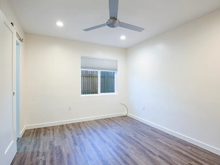 1138 N Richey Blvd #B — Photo 5