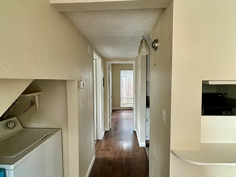 5101 Glide Dr #1 — Photo 7