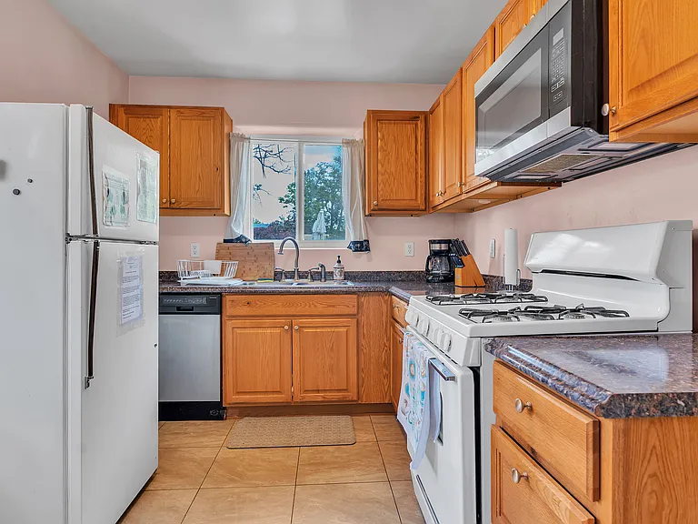 3522 Anderson Ave SE #1 — Photo 4