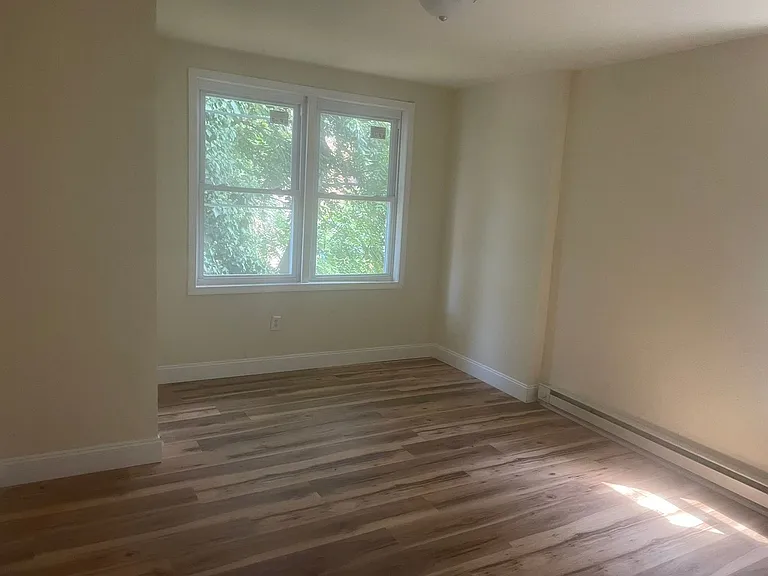 141 N Farson St — Photo 12
