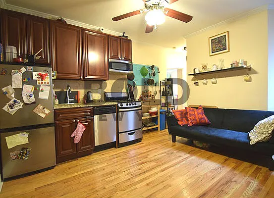 Rented by Bold New York | media 25