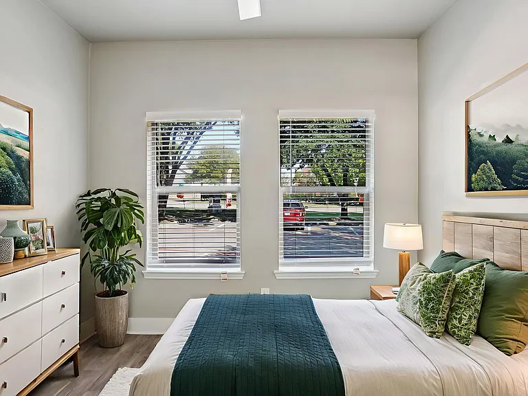 Larkin Apartment Homes — Photo 78