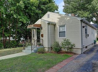 215 Jastram St, Providence, RI 02908