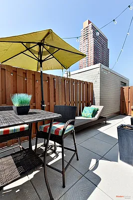 Sold by Modern Spaces | media 4