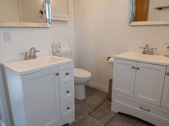 4th image of 1631 Elm St E #A