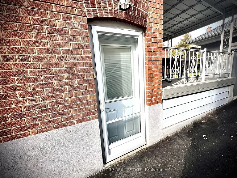 63 Bunnell Cres #BASEMENT — Photo 2