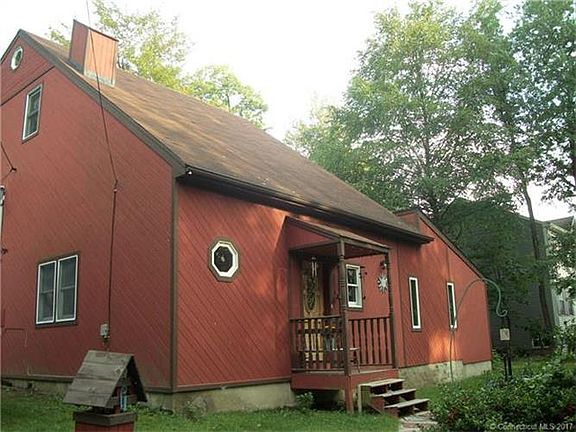 2nd image of 29 Carol Cir