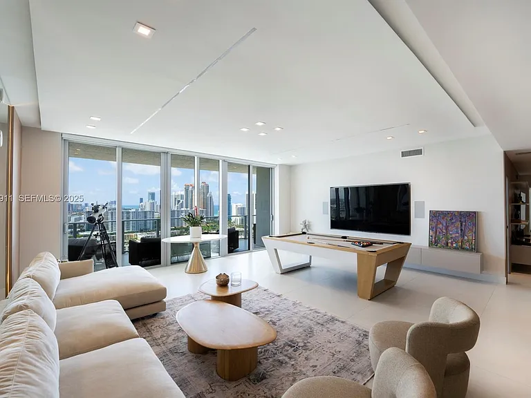 330 Sunny Isles Blvd #5-UPH03 — Photo 7