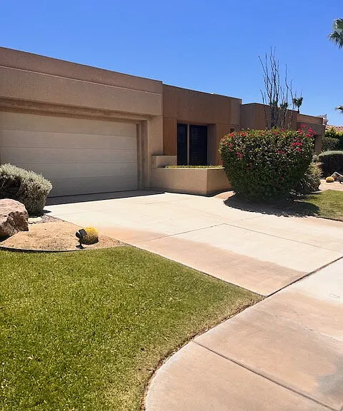 2280 N Hermosa Dr — Photo 3