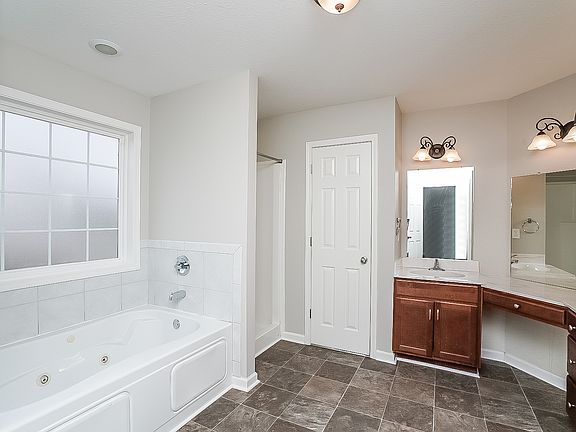 5th image of 1501 Bonnie Blue Ave
