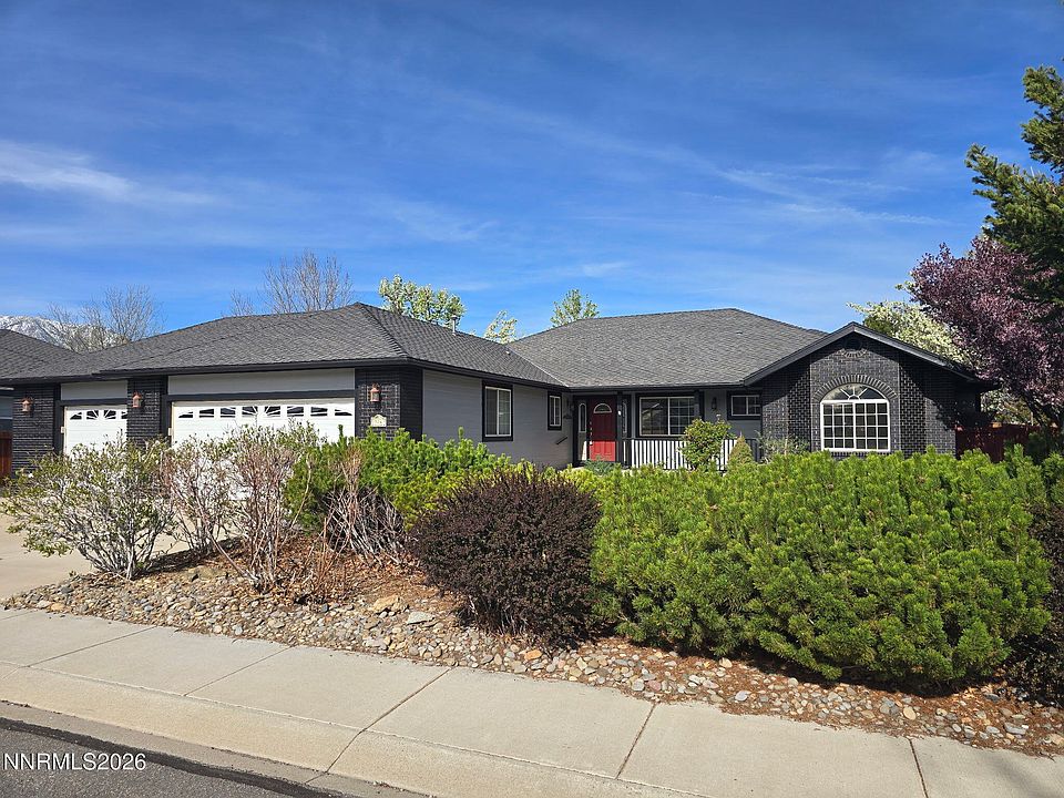 1st image of 976 Winter Green Dr
