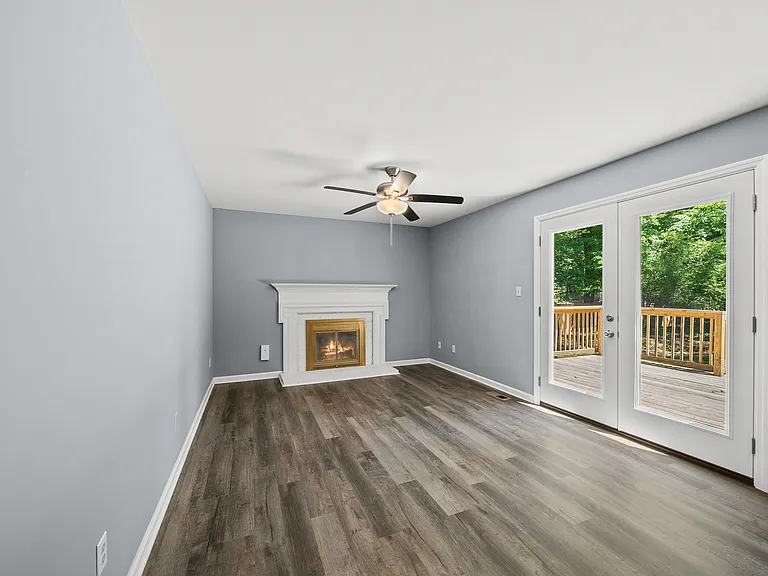 2108 Treverton Pl — Photo 8