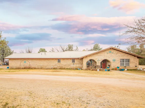 1822 County Road 84, Morton, TX 79346
