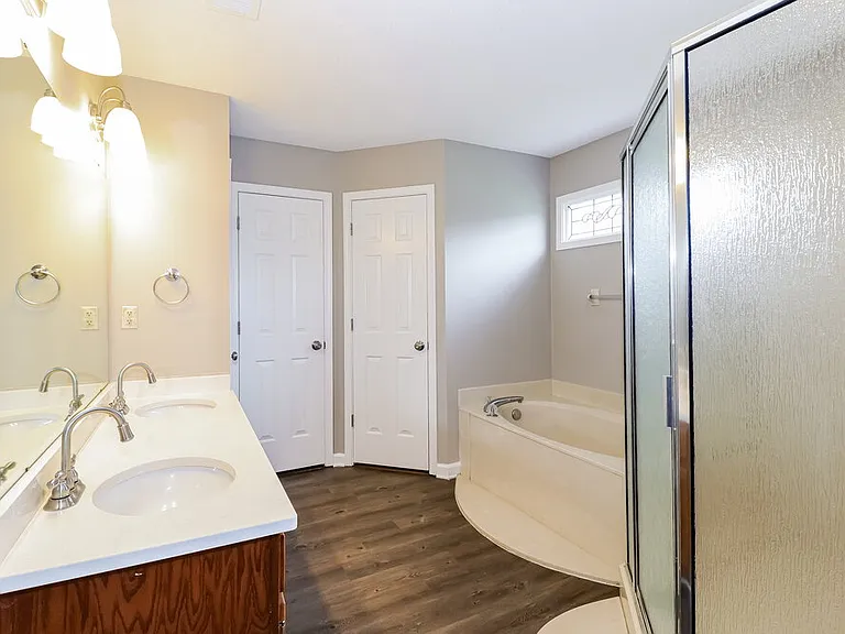 1883 Banstead Dr — Photo 12