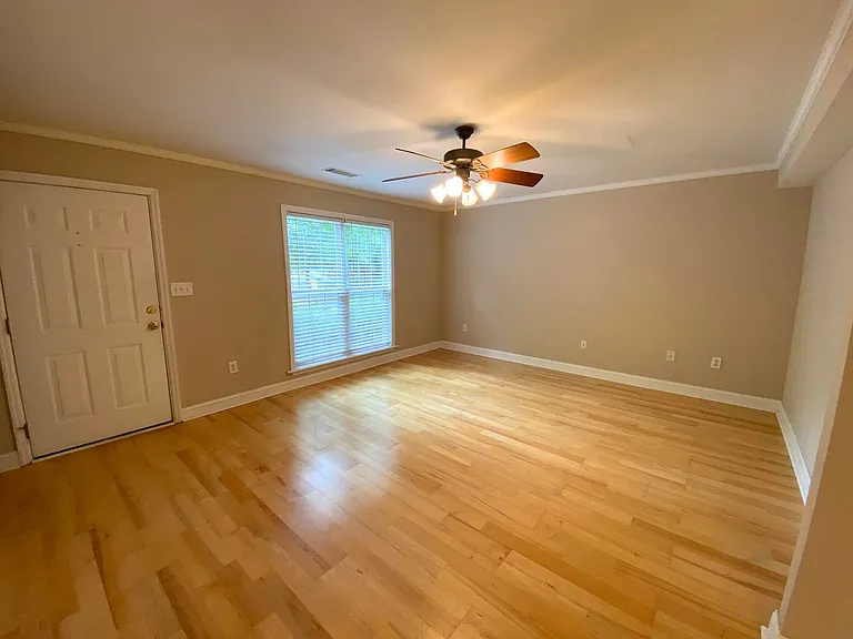 1020 Trotters Walk — Photo 5