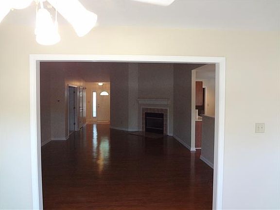 5th image of 8131 Burnett Blvd